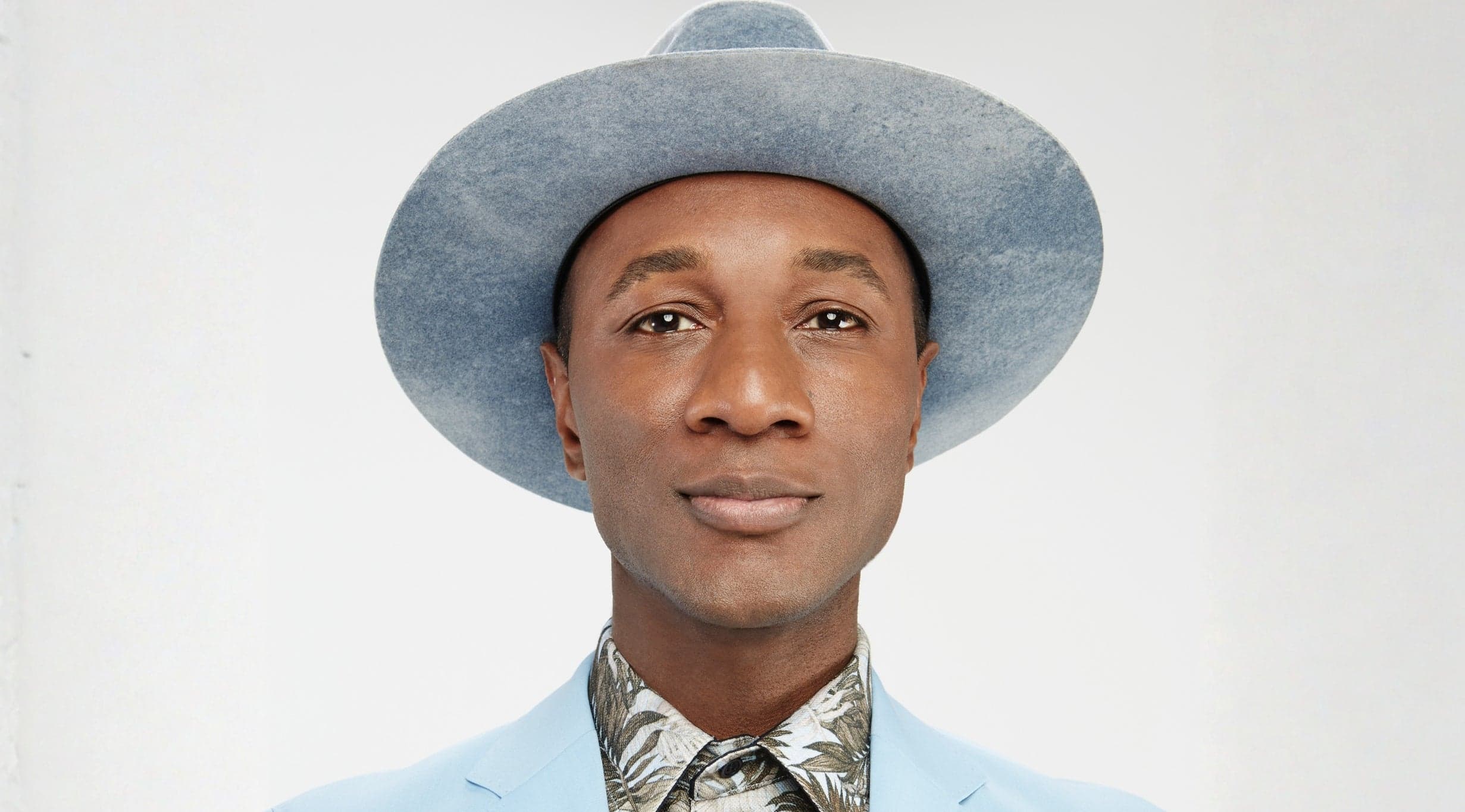Night at The Barracks - Aloe Blacc