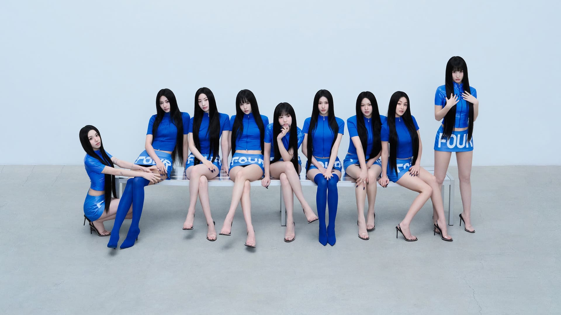 TWICE [THIS IS FOR] WORLD TOUR IN AMSTERDAM | VIP Packages